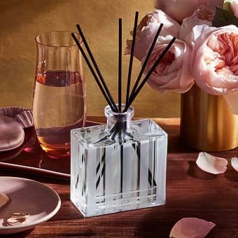 nest jasmine reed diffuser 1