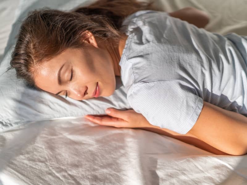 best sleep positions burn fat 5